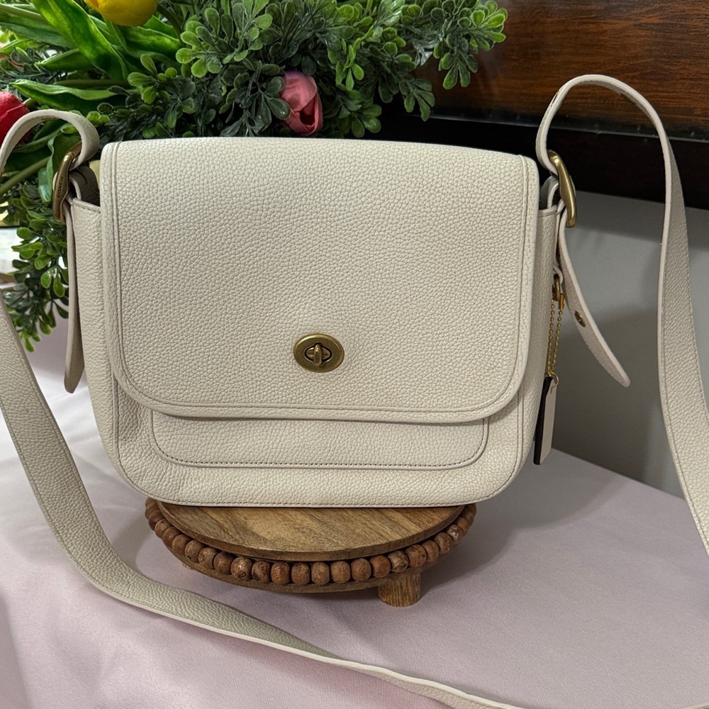 Coach Limited Edition Rambler’s Legacy Bag Elegant Cream Pebbled Leather
